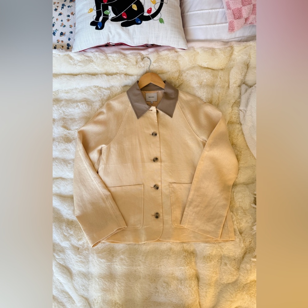 Reformation Lila Linen Jacket In Parmesan, brand new without tags, never worn. - Picture 5 of 14